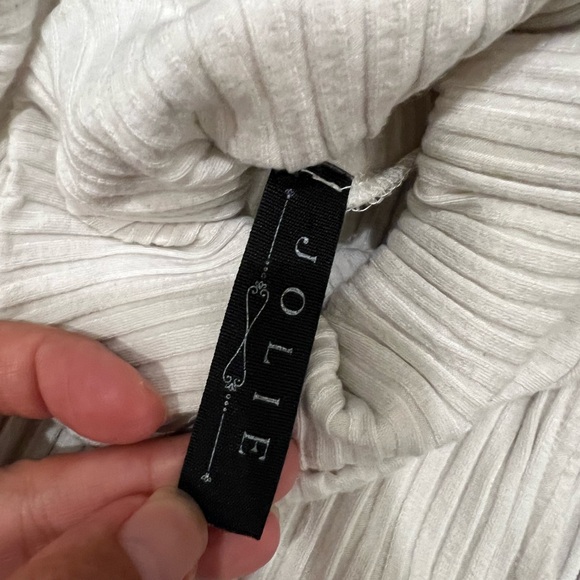 White ribbed turtleneck tank top - Picture 4 of 9